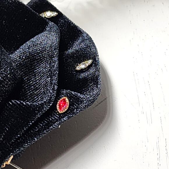 Free People Rosette Stud Pack Velvet Rose Brooch Earrings Set - Picture 7 of 8